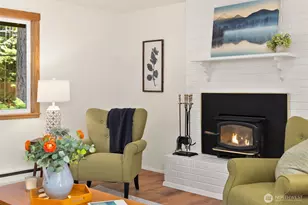 12249 N Madison Ave NE, Bainbridge Island, WA 98110 - Photo 3