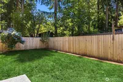 12249 N Madison Avenue NE, Bainbridge Island, WA 98110 - Photo 21