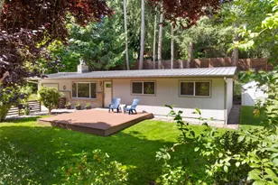450 Mt Defiance Cir SW, Issaquah, WA 98027 - Photo 1