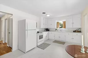 2518 2514 Spring Street NE, Bremerton, WA 98310 - Photo 7