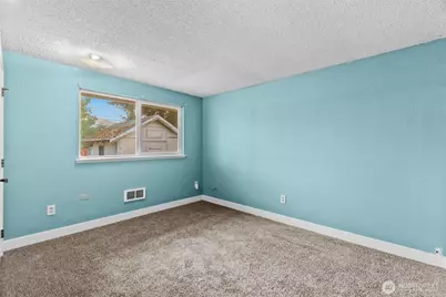 401 E 66th Street, Tacoma, WA 98404 - Photo 15