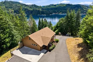 2040 Summit Lake Shore Rd NW, Olympia, WA 98502 - Photo 3