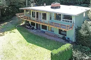 1351 Steffen Pl, Camano Island, WA 98282 - Photo 7
