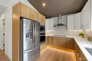 3611 Shelby Rd, Lynnwood, WA 98087 - Photo 15