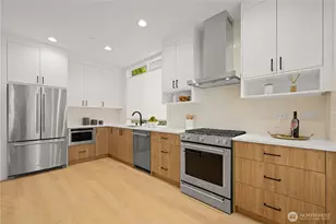 955 N 35th St, Seattle, WA 98103 - Photo 11