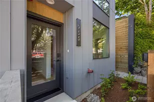 955 N 35th St, Seattle, WA 98103 - Photo 3