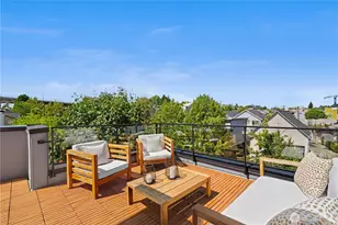 955 N 35th St, Seattle, WA 98103 - Photo 23