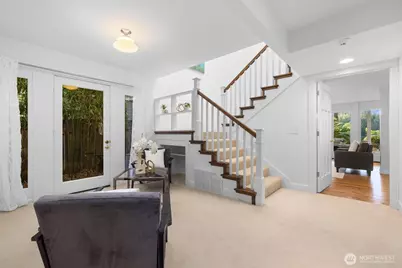 2057 E Beaver Lake Drive SE, Sammamish, WA 98075 - Photo 29