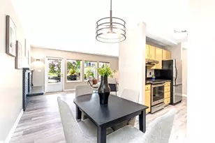 75 E Lynn St, Seattle, WA 98102 - Photo 21