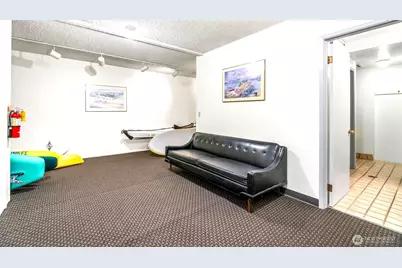 75 E Lynn Street #B, Seattle, WA 98102 - Photo 23