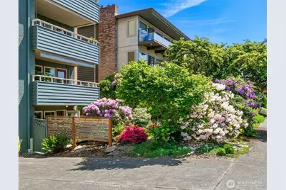 75 E Lynn Street #B, Seattle, WA 98102 - Photo 7
