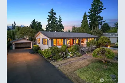 916 18th Avenue W, Kirkland, WA 98033 - Photo 1