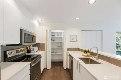 2000 W Barrett Street #205, Seattle, WA 98199 - Photo 7