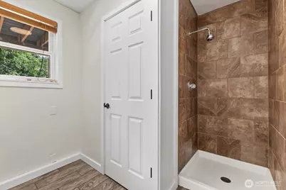 23410 NE Old Woodinville-Duvall Rd, Woodinville, WA 98077 - Photo 27