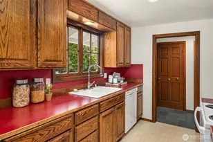 2805 124th Pl NE, Bellevue, WA 98005 - Photo 13