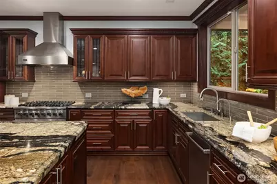 23420 SE 21st Court, Sammamish, WA 98075 - Photo 9