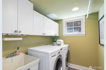 431 Smith Street, Seattle, WA 98109 - Photo 21
