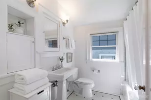431 Smith St, Seattle, WA 98109 - Photo 15