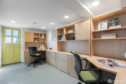 431 Smith Street, Seattle, WA 98109 - Photo 17