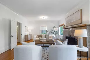 431 Smith St, Seattle, WA 98109 - Photo 3