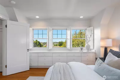 431 Smith Street, Seattle, WA 98109 - Photo 9