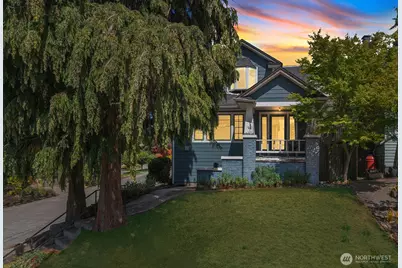 102 N 41st Street, Seattle, WA 98103 - Photo 3