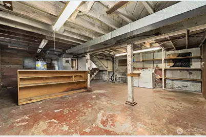 102 N 41st Street, Seattle, WA 98103 - Photo 29