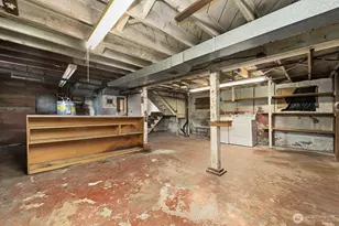 102 N 41st St, Seattle, WA 98103 - Photo 29