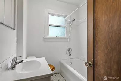 102 N 41st Street, Seattle, WA 98103 - Photo 19