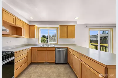 7104 281st Place NW, Stanwood, WA 98292 - Photo 9