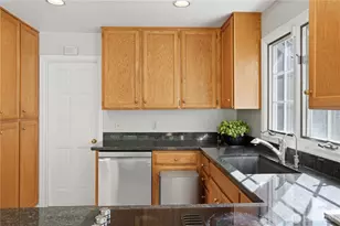 14018 SE 51st Pl, Bellevue, WA 98006 - Photo 21
