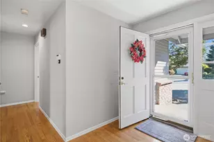 14018 SE 51st Pl, Bellevue, WA 98006 - Photo 7