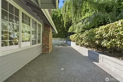 14018 SE 51st Place, Bellevue, WA 98006 - Photo 5