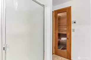 13604 SE 1st St, Bellevue, WA 98005 - Photo 21