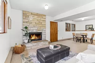 13604 SE 1st St, Bellevue, WA 98005 - Photo 19