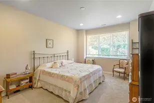 8210 Vashon Dr NE, Lacey, WA 98516 - Photo 13