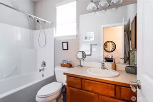 8210 Vashon Dr NE, Lacey, WA 98516 - Photo 17