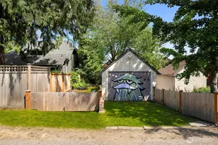 1047 NE 98th St, Seattle, WA 98115 - Photo 29