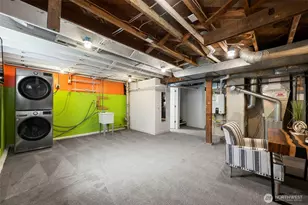 1047 NE 98th St, Seattle, WA 98115 - Photo 17