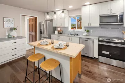 1305 233rd Street SE, Bothell, WA 98021 - Photo 9