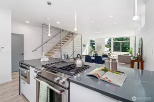 6747 15th Ave NW, Seattle, WA 98117 - Photo 13