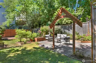 7515 Mary Ave NW, Seattle, WA 98117 - Photo 27