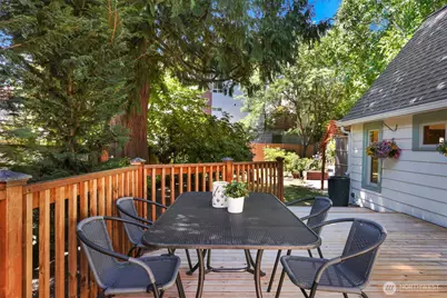 7515 Mary Avenue NW, Seattle, WA 98117 - Photo 25