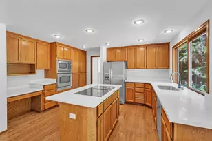 18630 NE 194th St, Woodinville, WA 98077 - Photo 3