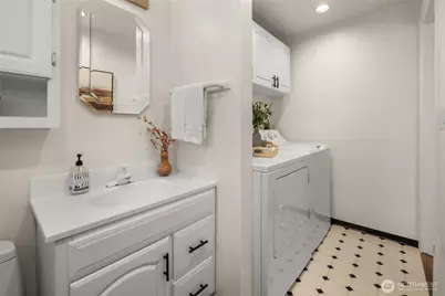 18930 66th Place W, Lynnwood, WA 98036 - Photo 27