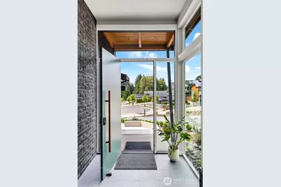 10052 NE 196th Place, Bothell, WA 98011 - Photo 3