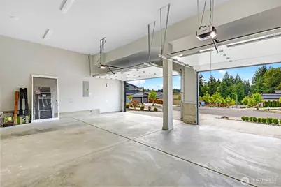 10052 NE 196th Place, Bothell, WA 98011 - Photo 35
