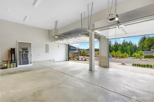 10052 NE 196th Pl, Bothell, WA 98011 - Photo 35