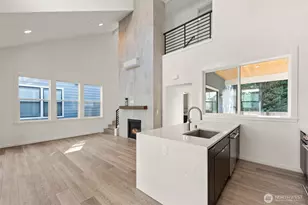10215 135th Cir NE, Kirkland, WA 98033 - Photo 9