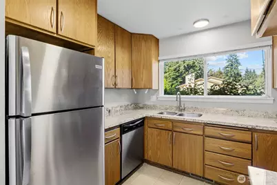 12004 101st Avenue NE #J3, Kirkland, WA 98034 - Photo 11
